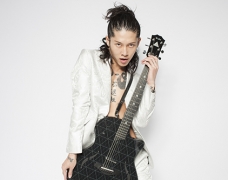 MIYAVI hát ca khúc chủ đề live-action Mugen no Junin