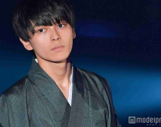 Em trai Mackenyu, Maeda Gordon, đã chính thức ra mắt sau nhiều ngày mong chờ