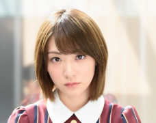 Ikoma Rina thủ vai cậu bé 10 tuổi trong vở kịch Maho Sensei Negima!