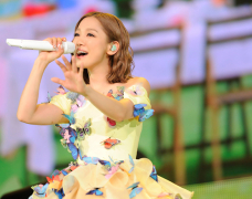 Nishino Kana bắt đầu chuyến lưu diễn mái vòm, thông báo phát hành single và album mới