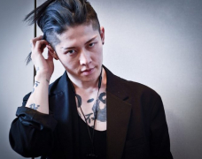 MIYAVI và melody. chào đón một bé trai sau khi có hai cô con gái