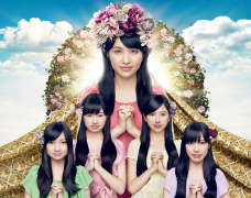 Momoiro Clover Z và dàn lồng tiếng chính đảm nhận nhạc phim Sailor Moon