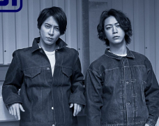 Kame to YamaPi lịch lãm trên ảnh bìa single Senaka Goshi No Chance