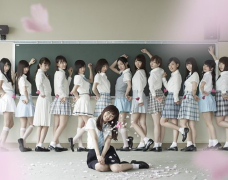  AKB48 vượt mức doanh thu 40 triệu bản single