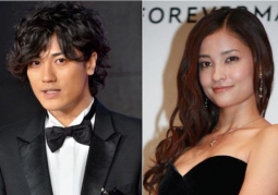 Bé con thứ 2 của Akanishi Jin và Kuroki Meisa vừa chào đời