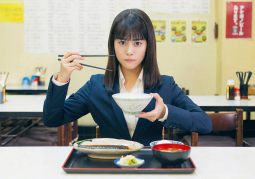 Takahata Mitsuki thủ vai cô nàng ăn quên sầu trong live-action Boukyaku no Sachiko