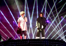 JINTAKA tái hợp trong concert của Akanishi Jin