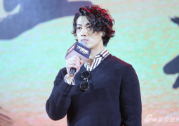 Hé lộ hình ảnh của Akanishi Jin trong phim truyền hình Đại Bát Hầu