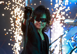 X JAPAN TOSHI phát hành album solo sau 20 năm