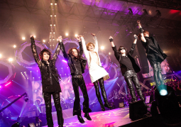 X JAPAN bùng nổ tại TV Asahi Dream Festival trước khi đếm ngược đến THREE DEEP RED NIGHTS