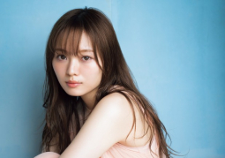 Nogizaka46 Umezawa Minami lần đầu tiên phát hành photobook được chụp ở Úc