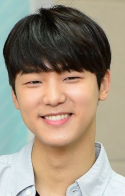 Kang Min Hyuk